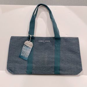 Giorgio Armani Tote Bag lined & magnetic snap closure. Parfums UNICEF Promo NWT